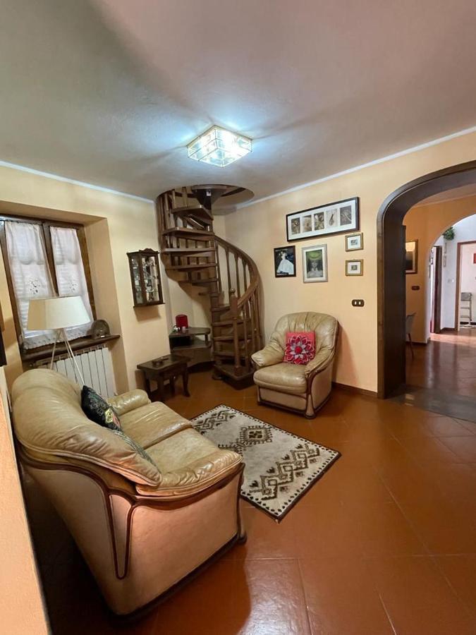 Вілла La Casa Di Franco Ruosina Екстер'єр фото